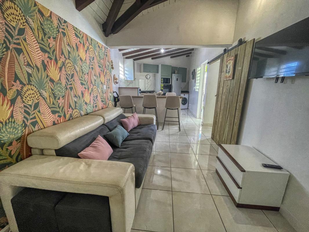 13.Location villa piscine St François Guadeloupe_Salon